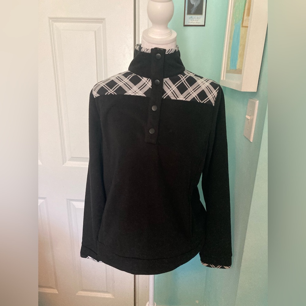 New Crown Women's Fleece Pullover
